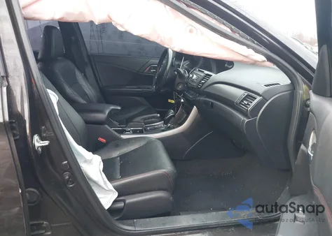 2017 Honda Accord Sport Se z USA, uszkodzony, nr VIN 1HGCR2F13HA065740